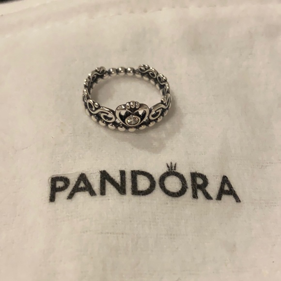 Pandora Princess Tiara Crown Ring - Picture 1 of 7